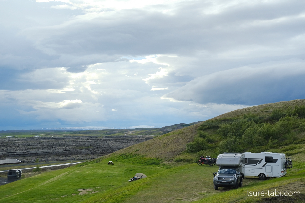 アイスランド　キャンプ場　風景